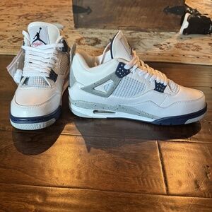 Air Jordan 4 Retro